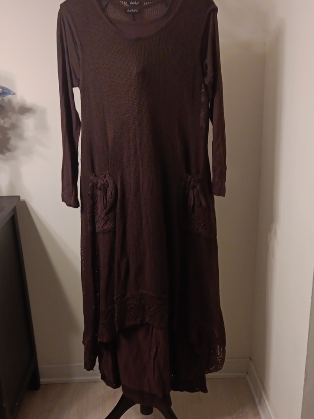 Long Sleeve Brown Knit Maxi Dress with Pocket Details